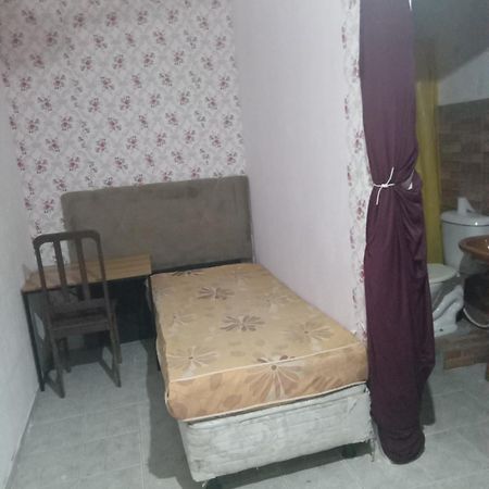 Kitinete Pequena Em Patio Compartilhado Villa Florianopolis Ngoại thất bức ảnh